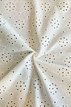Lochstickerei Baumwolle - Fine Summer Flowers - Off White