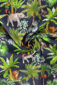 Baumwolle - Wild Animals and Palm Trees on Navy
