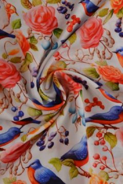 Viskose - The Birds, Berries and Roses on White