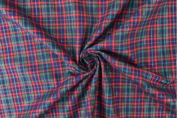 Weihnachtsbaumwolle – Blaues Karomuster mit Silberfaden