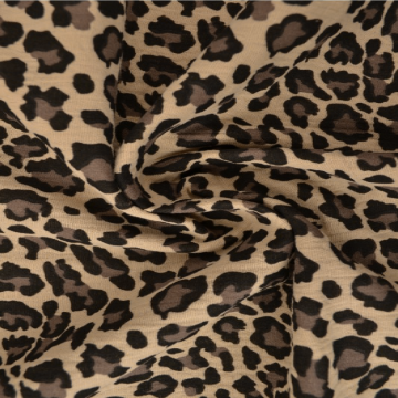 Musselin - Animal Print on Beige