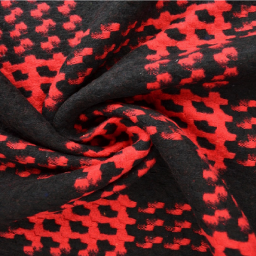 Mantelstoffe - Spicy Red and Black Squares